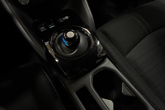 Nissan Leaf 22 of 28