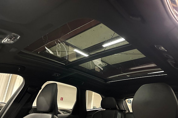 Volvo XC60 18 of 30