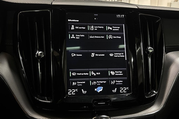 Volvo XC60 24 of 30