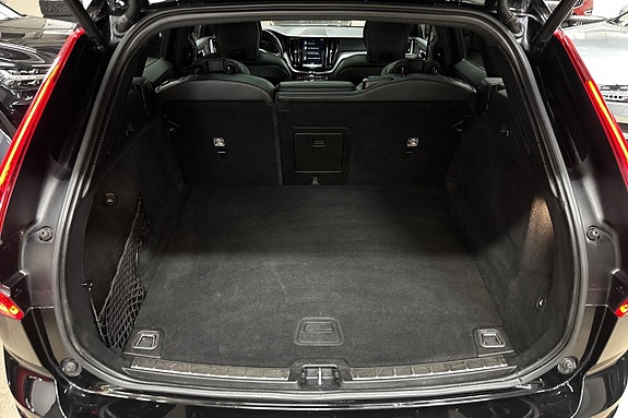 Volvo XC60 10 of 30