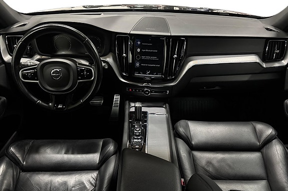 Volvo XC60 12 of 30