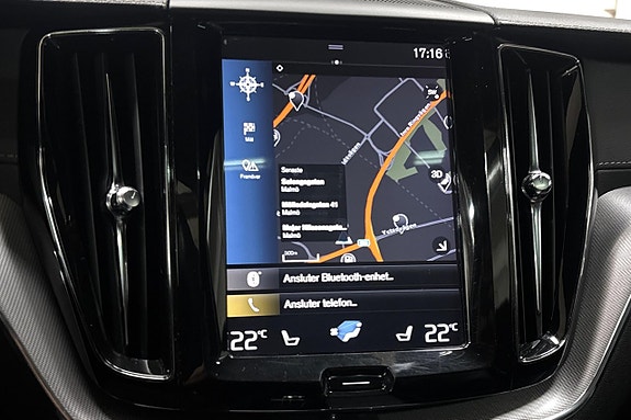 Volvo XC60 20 of 30
