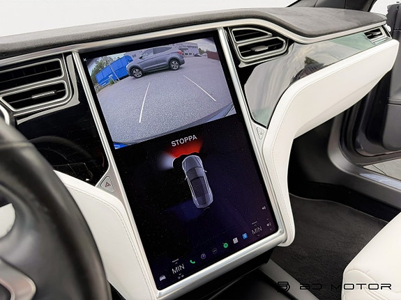 Tesla Model S 16 of 18