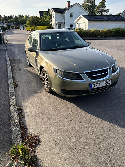 Saab 9-5 3 of 5