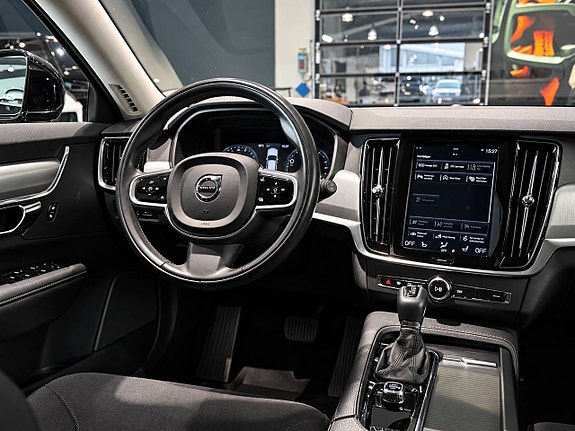 Volvo V90 7 of 10