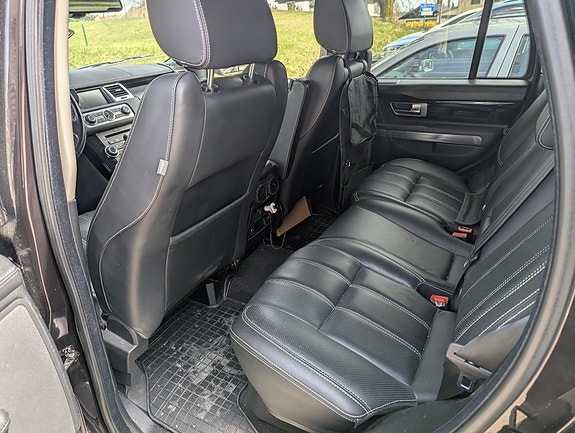 Land Rover Range Rover Sport 14 of 15