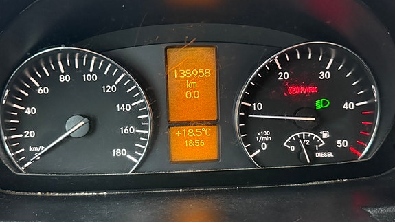 Mercedes-Benz Sprinter 516 2 of 15