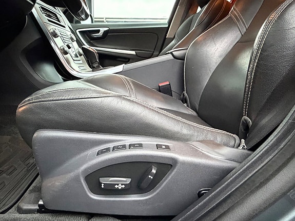 Volvo V60 10 of 15