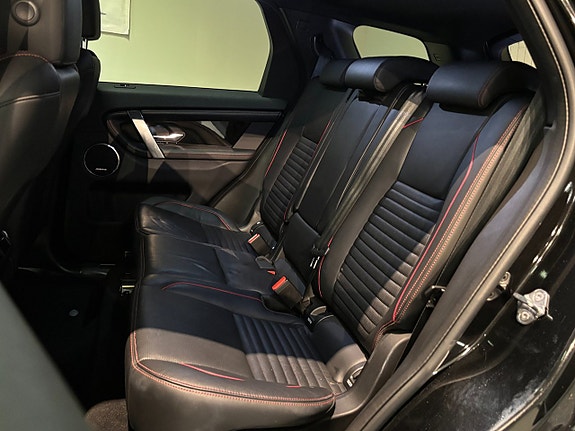 Land Rover Discovery Sport 27 of 30