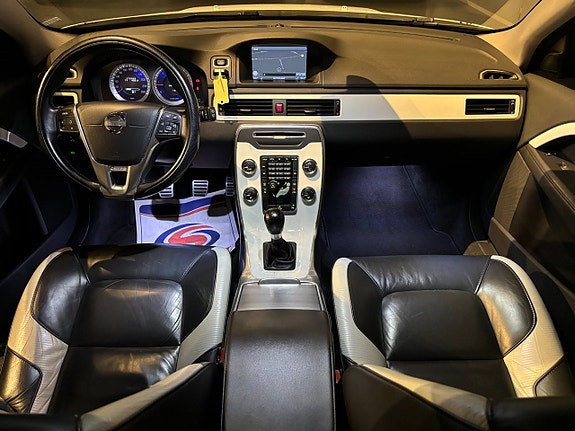 Volvo V70 21 of 30