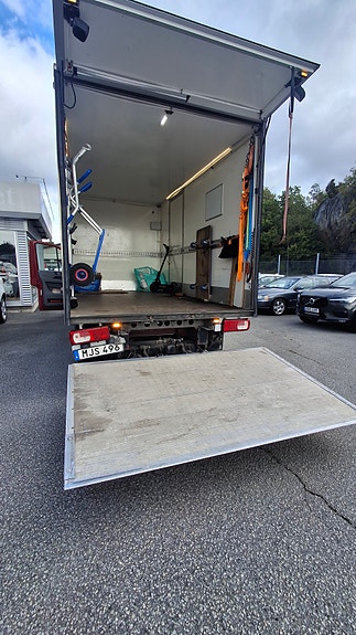 Volkswagen Crafter 6 of 6