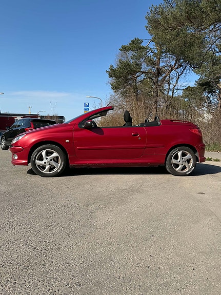Peugeot 206 CC 2 of 4