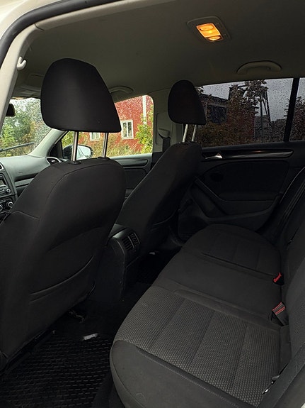 Volkswagen Golf VI 7 of 7