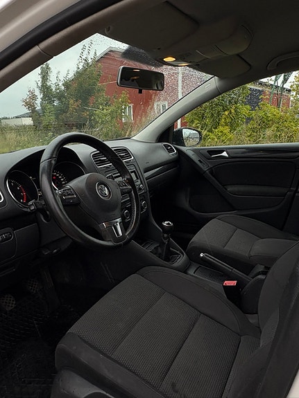 Volkswagen Golf VI 5 of 7