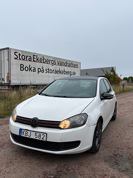 Volkswagen Golf VI 2 of 7