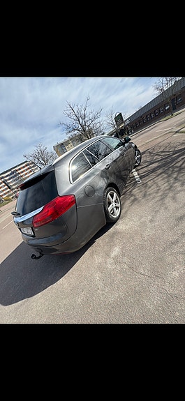 Opel Insignia 4 of 7