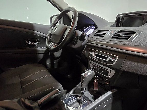 Renault Megane 11 of 15