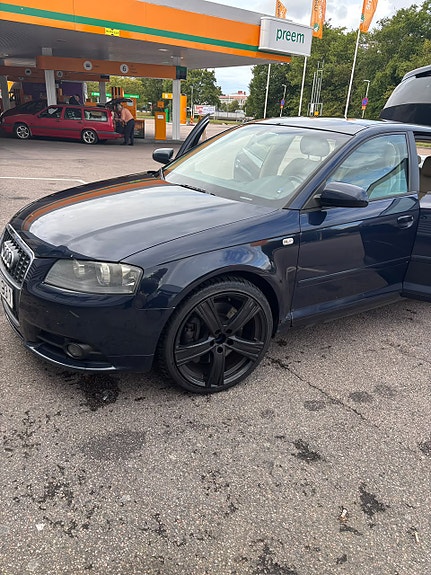 Audi A3 4 of 8