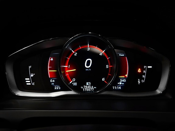 Volvo V60 Cross Country 23 of 30