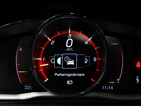 Volvo V60 Cross Country 24 of 30