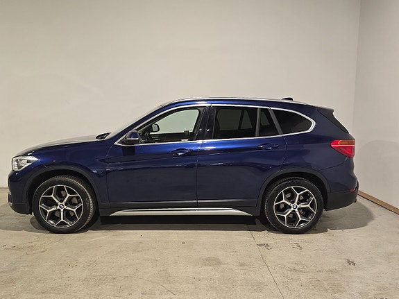 BMW X1 3 of 15