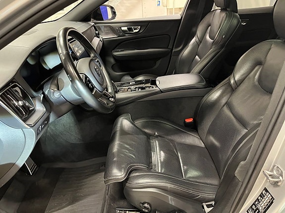 Volvo V60 7 of 25