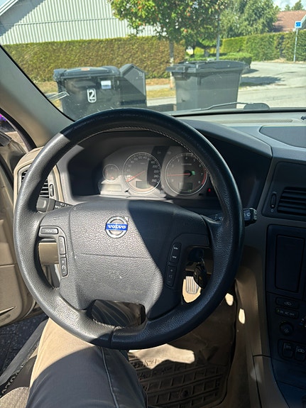 Volvo V70 4 of 8