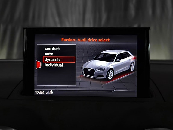 Audi RS3 26 of 30
