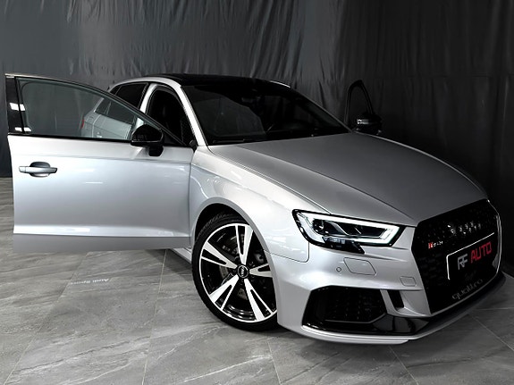 Audi RS3 4 of 30