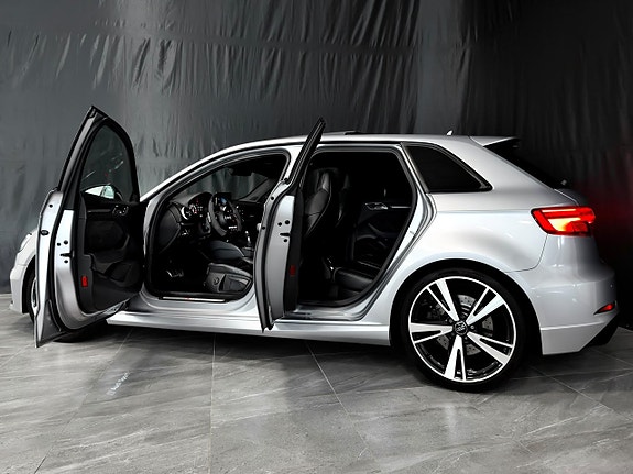 Audi RS3 8 of 30