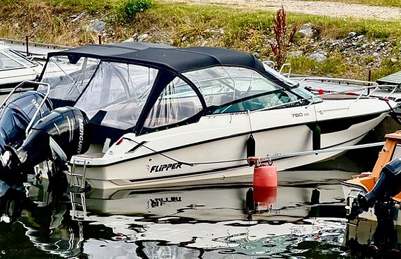 Flipper 760 DC (25 fot) med Mercury Verado V6 2 of 23