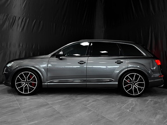 Audi SQ7 8 of 30