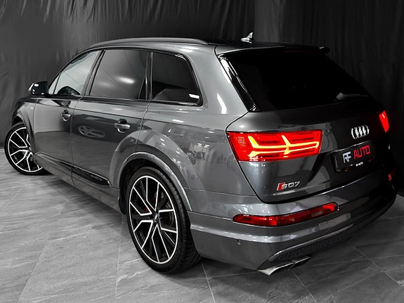 Audi SQ7 12 of 30