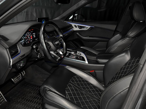 Audi SQ7 16 of 30