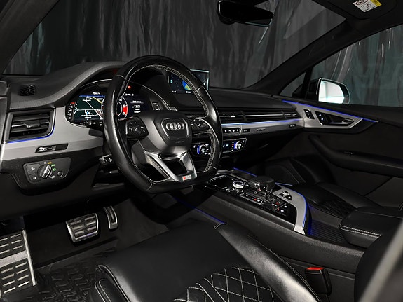 Audi SQ7 17 of 30