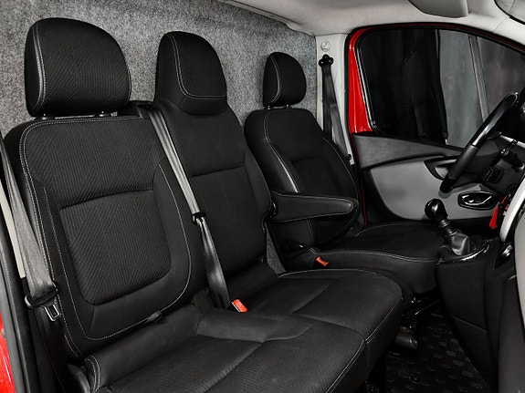 Renault Trafic 26 of 26