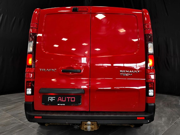 Renault Trafic 12 of 26