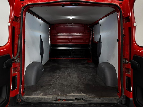 Renault Trafic 13 of 26