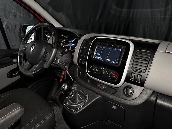 Renault Trafic 17 of 26