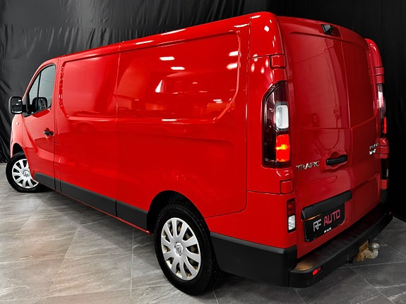 Renault Trafic 9 of 26