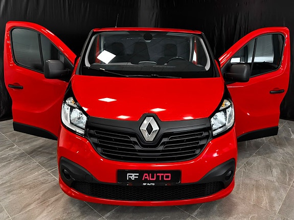Renault Trafic 7 of 26