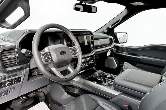 Ford F-150 4 of 6