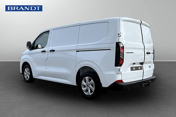 Ford Transit Custom 2 of 7