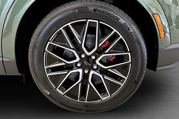 Ford Mustang Mach-E 10 of 12