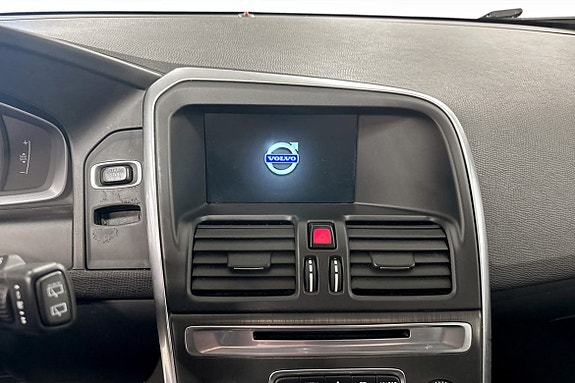 Volvo XC60 10 of 13