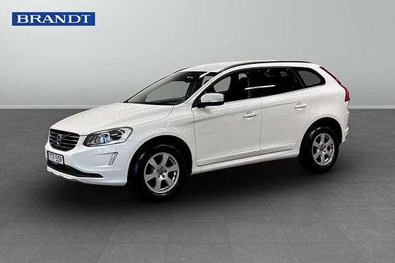 Volvo XC60 2 of 13