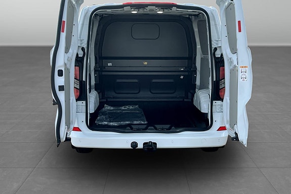 Ford Transit Custom 20 of 20