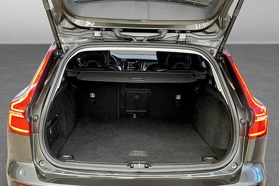 Volvo V60 Cross Country 9 of 9