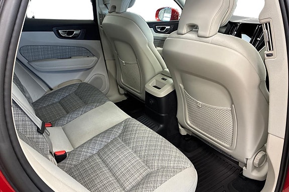 Volvo XC60 9 of 22