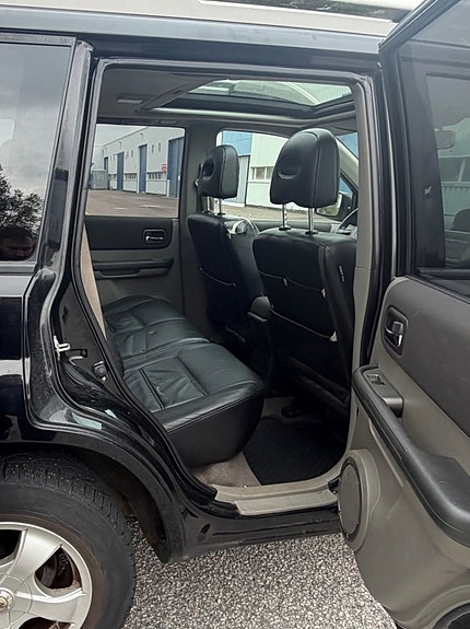 Nissan X-Trail 6 of 8